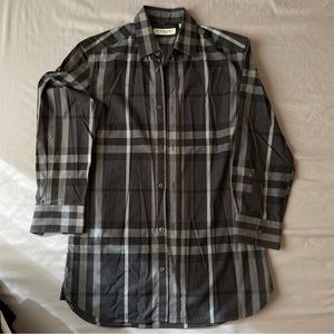 Men’s Burberry London striped button down
